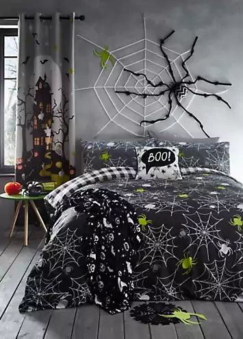 Bedlam Spiders Glow In The Dark Halloween Duvet Cover Set | Kaleidoscope