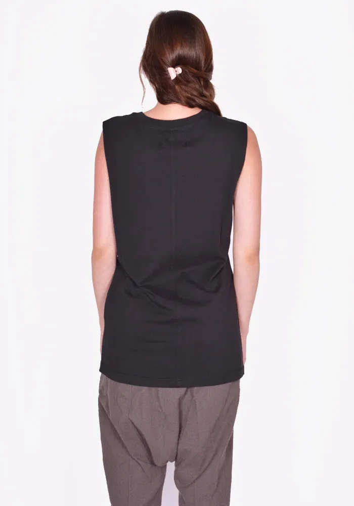 KUSIKOHC KUS4ST01KR-C5001.999 ORIGAMI CUT-OUT SLEEVELESS TOP BLACK (New Season SS24)