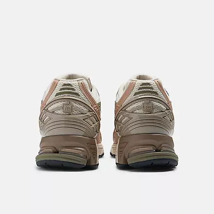 New Balance 1906 Utility - Linen with Dark Olivine and Flat Taupe