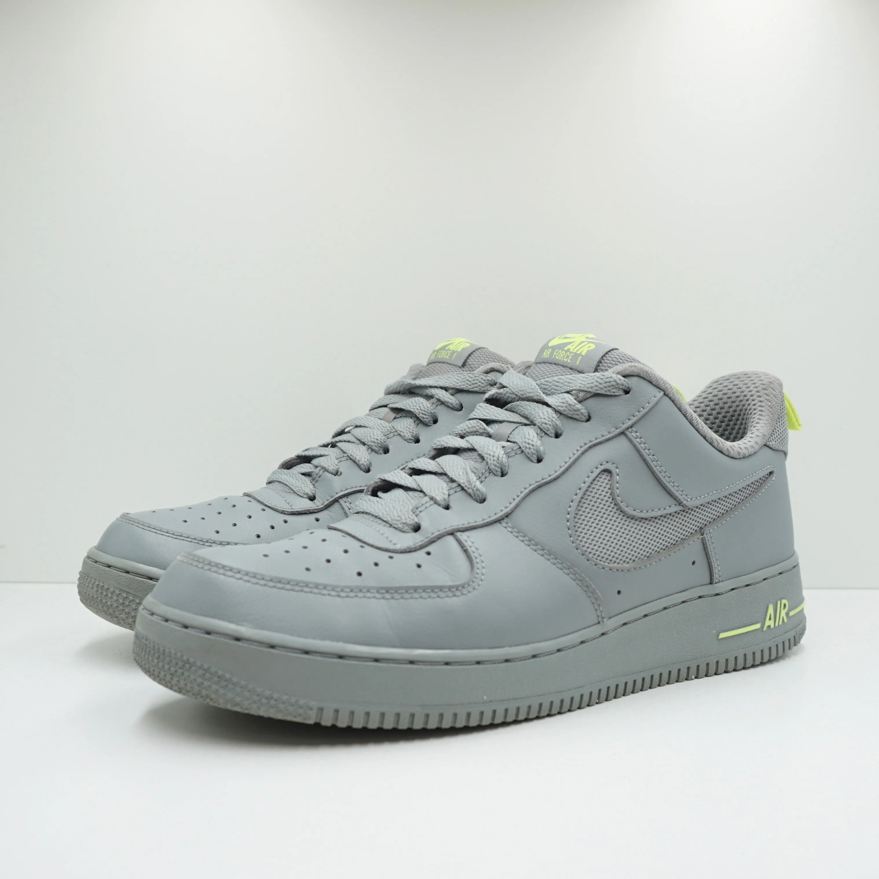 Nike Air Force 1 Low Cut Out Swoosh Particle Grey Volt