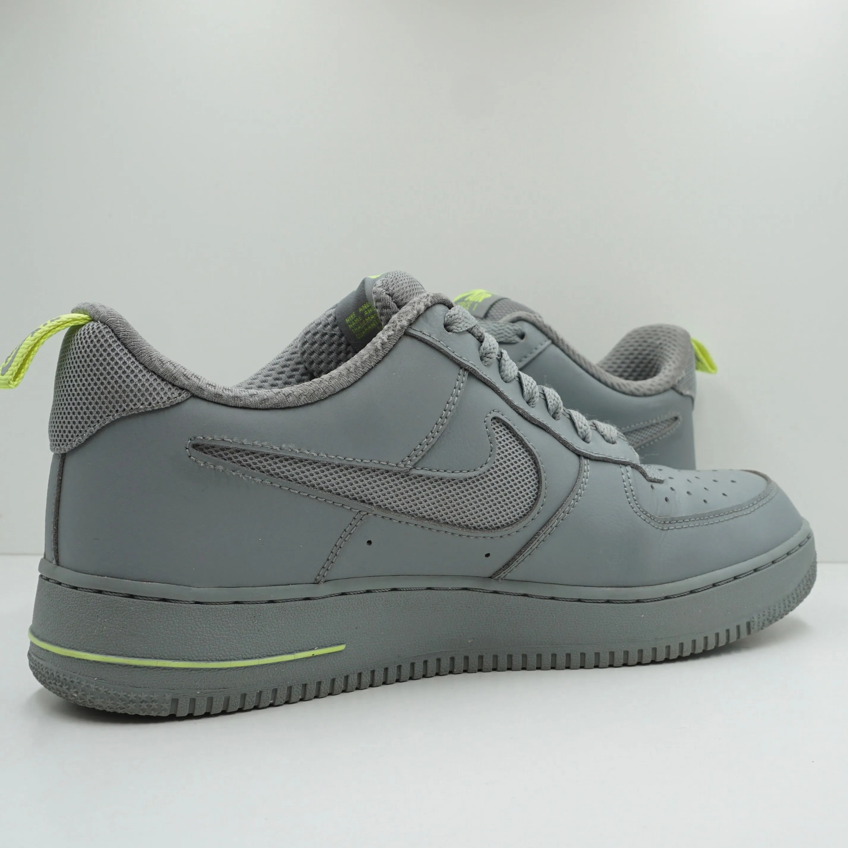 Nike Air Force 1 Low Cut Out Swoosh Particle Grey Volt