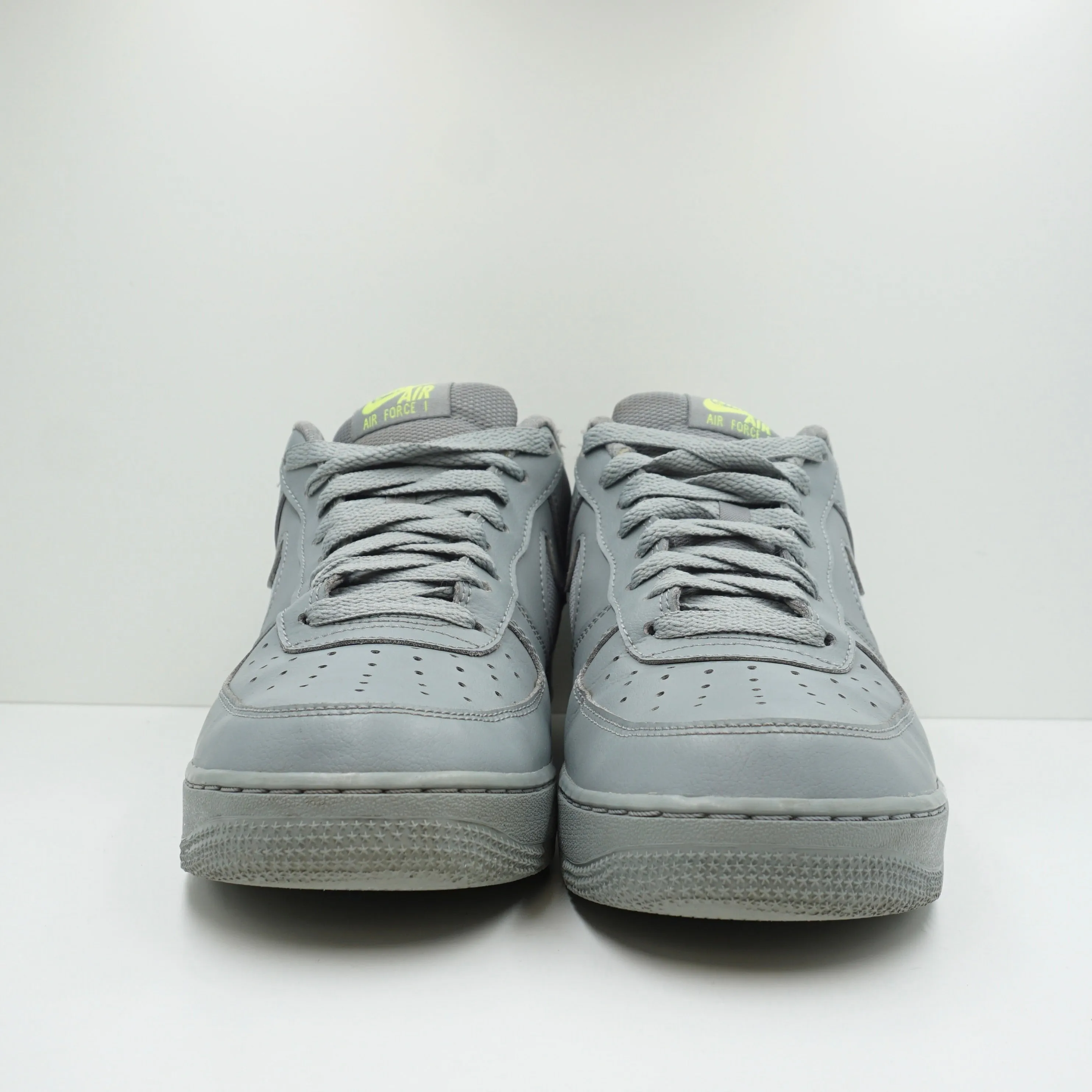 Nike Air Force 1 Low Cut Out Swoosh Particle Grey Volt