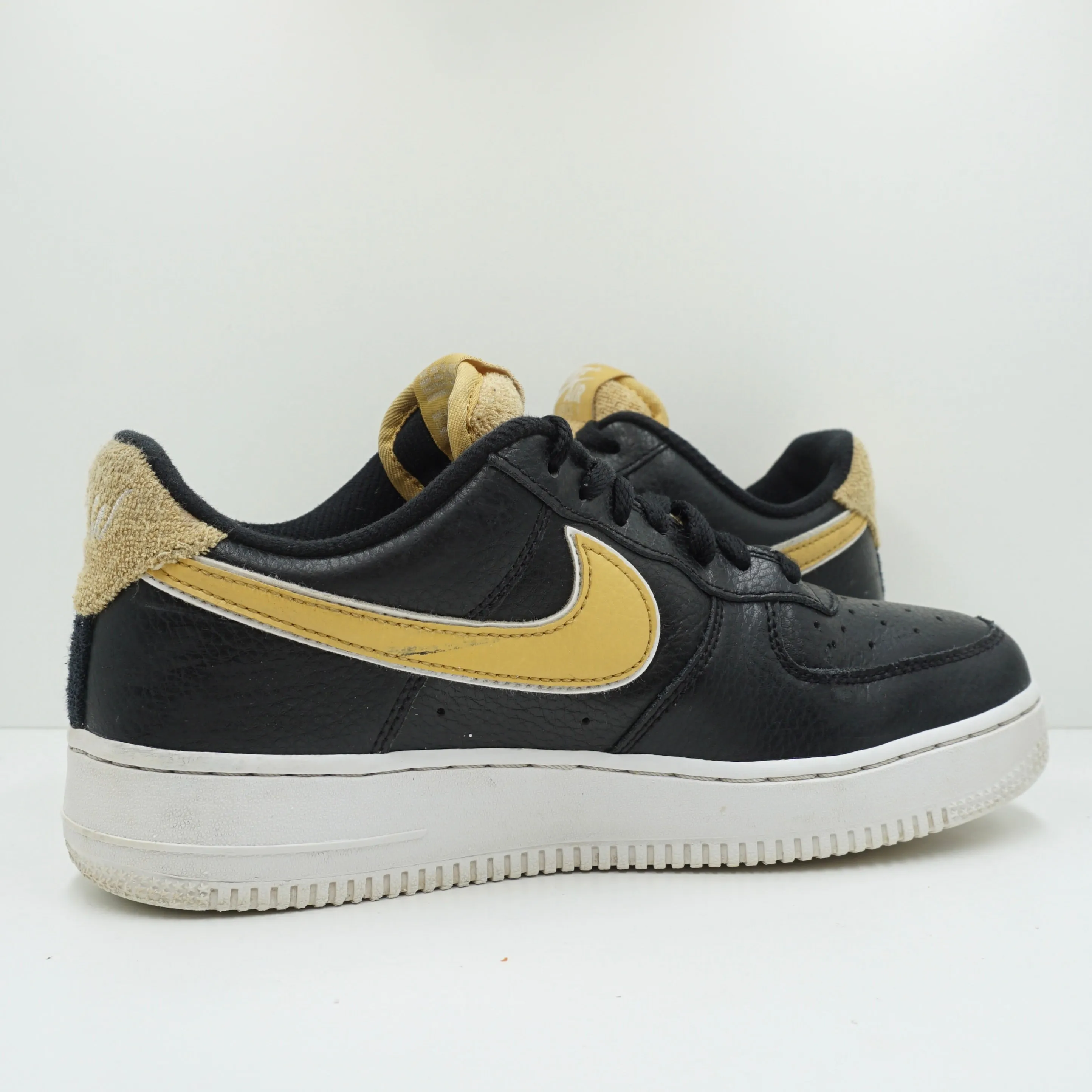 Nike Air Force 1 Low Satin Black Wheat Gold (W)