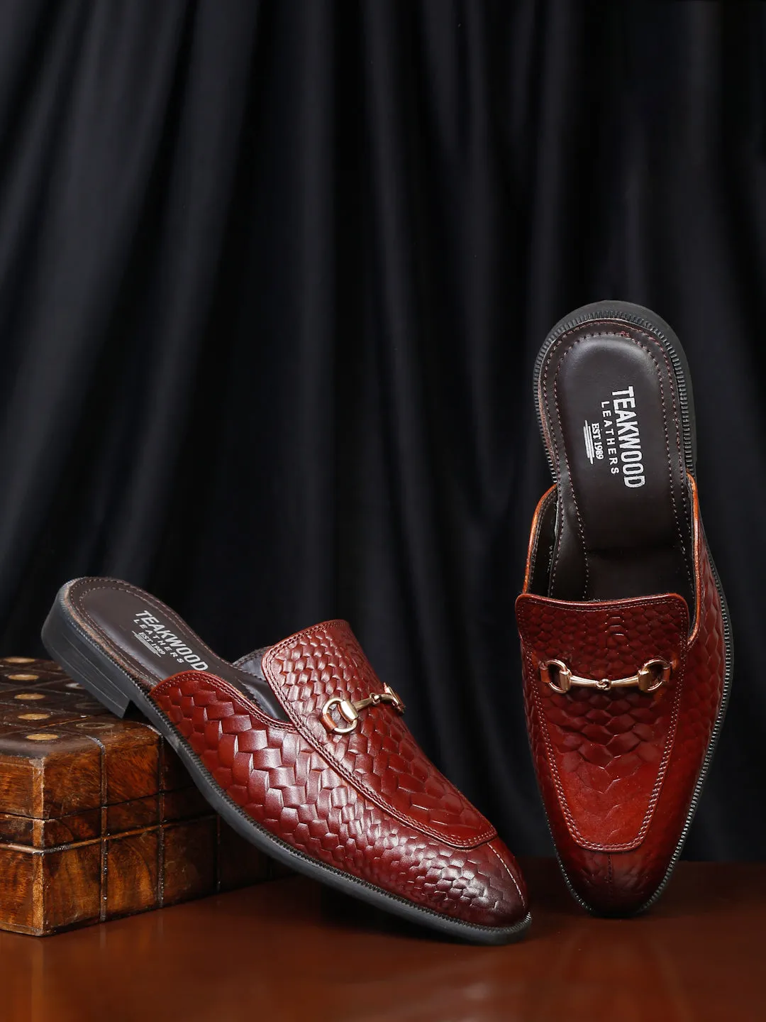 Teakwood Leather Men Wood Textured Mules