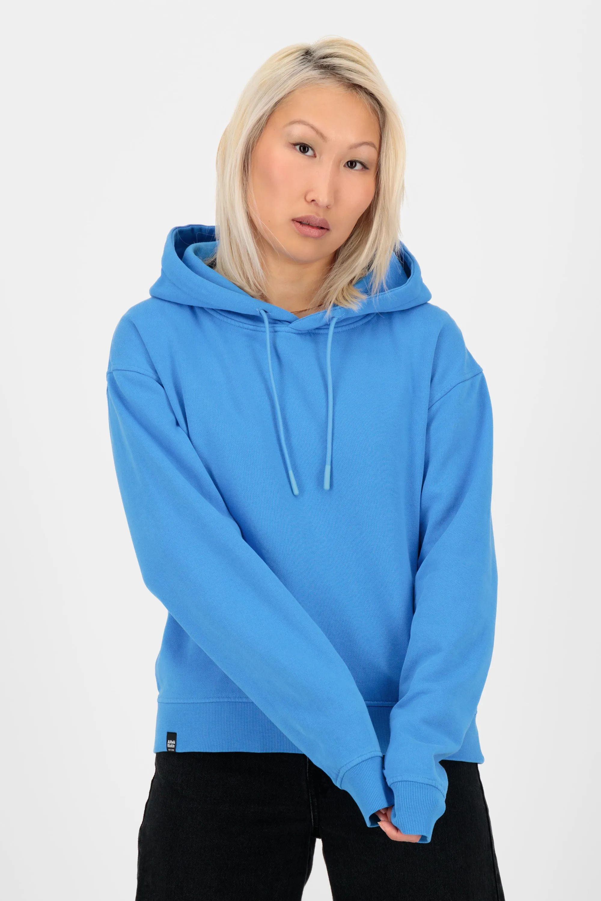 ThaneeAK A Hoodie Blau