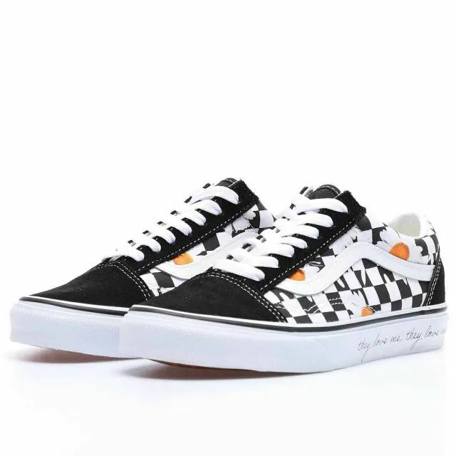 Vans Old Skool Love Me Love Me Not Daisy True White VN0A...